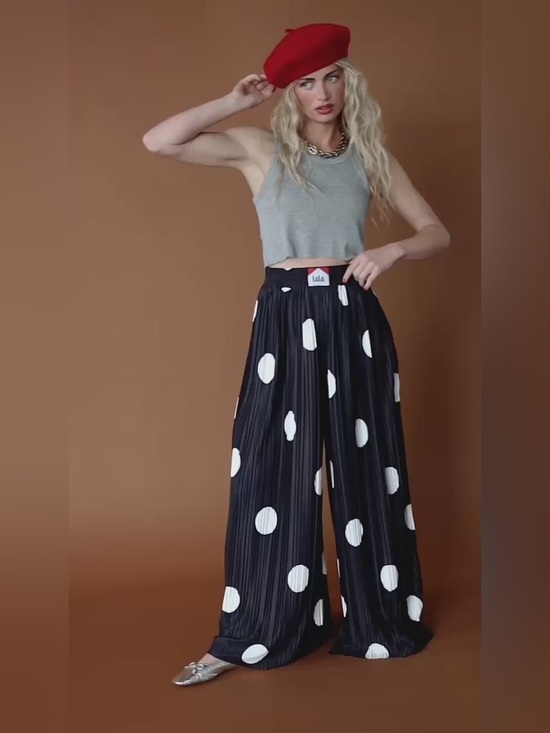 Dressed in LALA Pants - Dressed in lala Total Knock Out Pleated Boxer Pants in Polka Dot, S XL